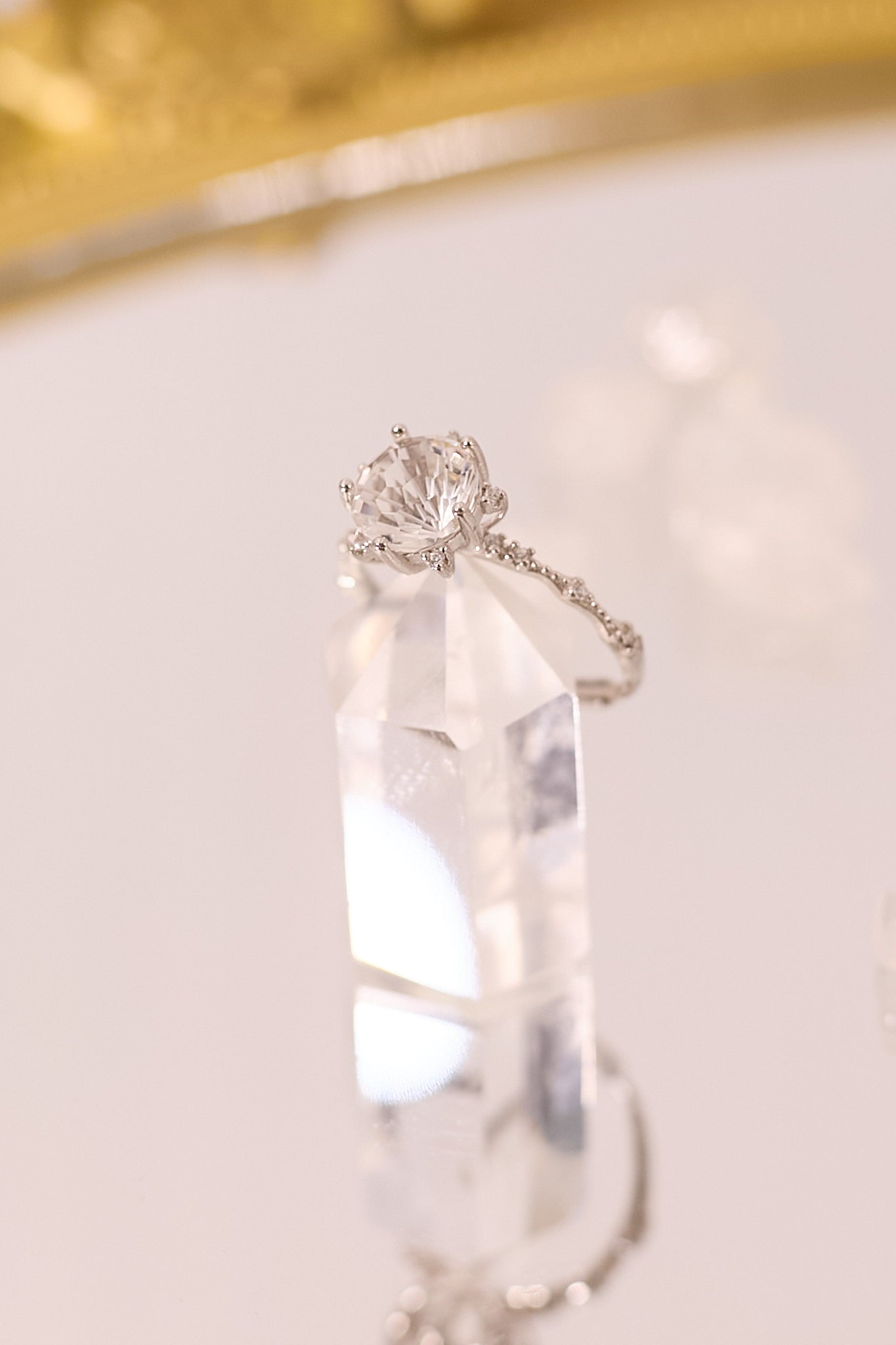 R046-White crystal five-pointed star S925 open ring