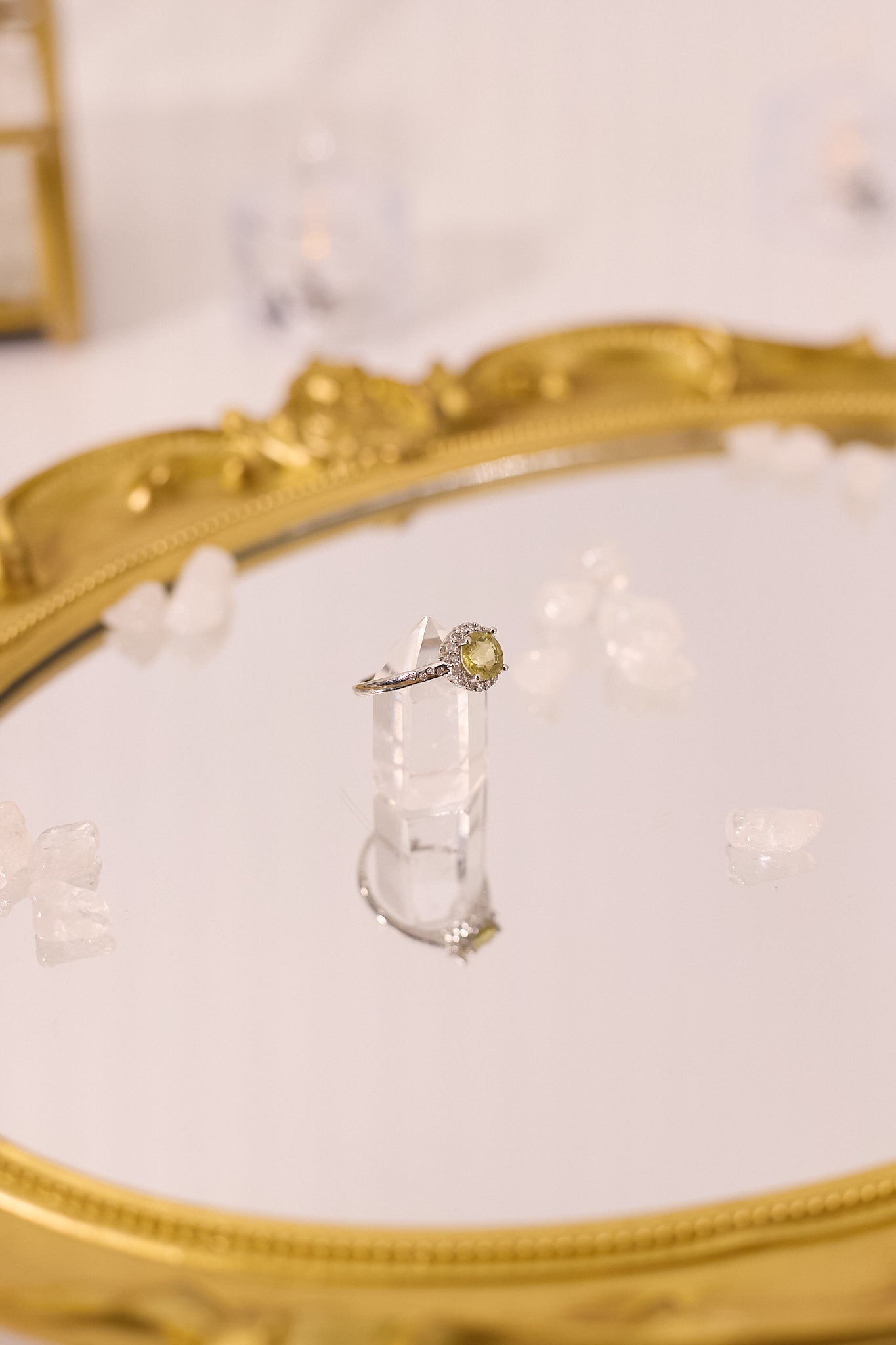 R052-Olivine Round S925 Open Ring