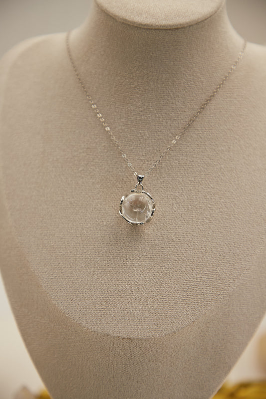 N007-White Asai simple magnetic necklace