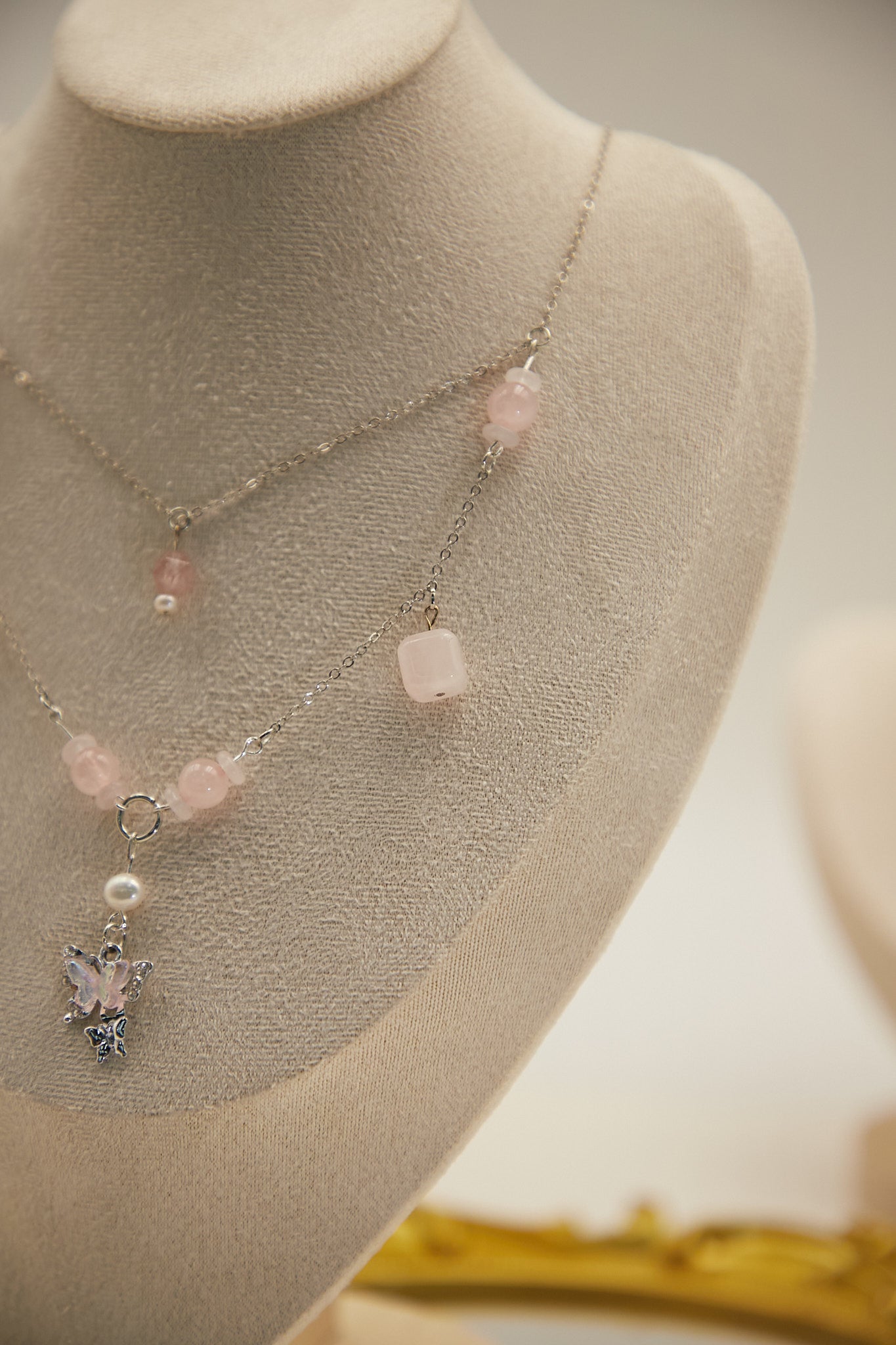 N009-Pink quartz double-layer magnetic necklace
