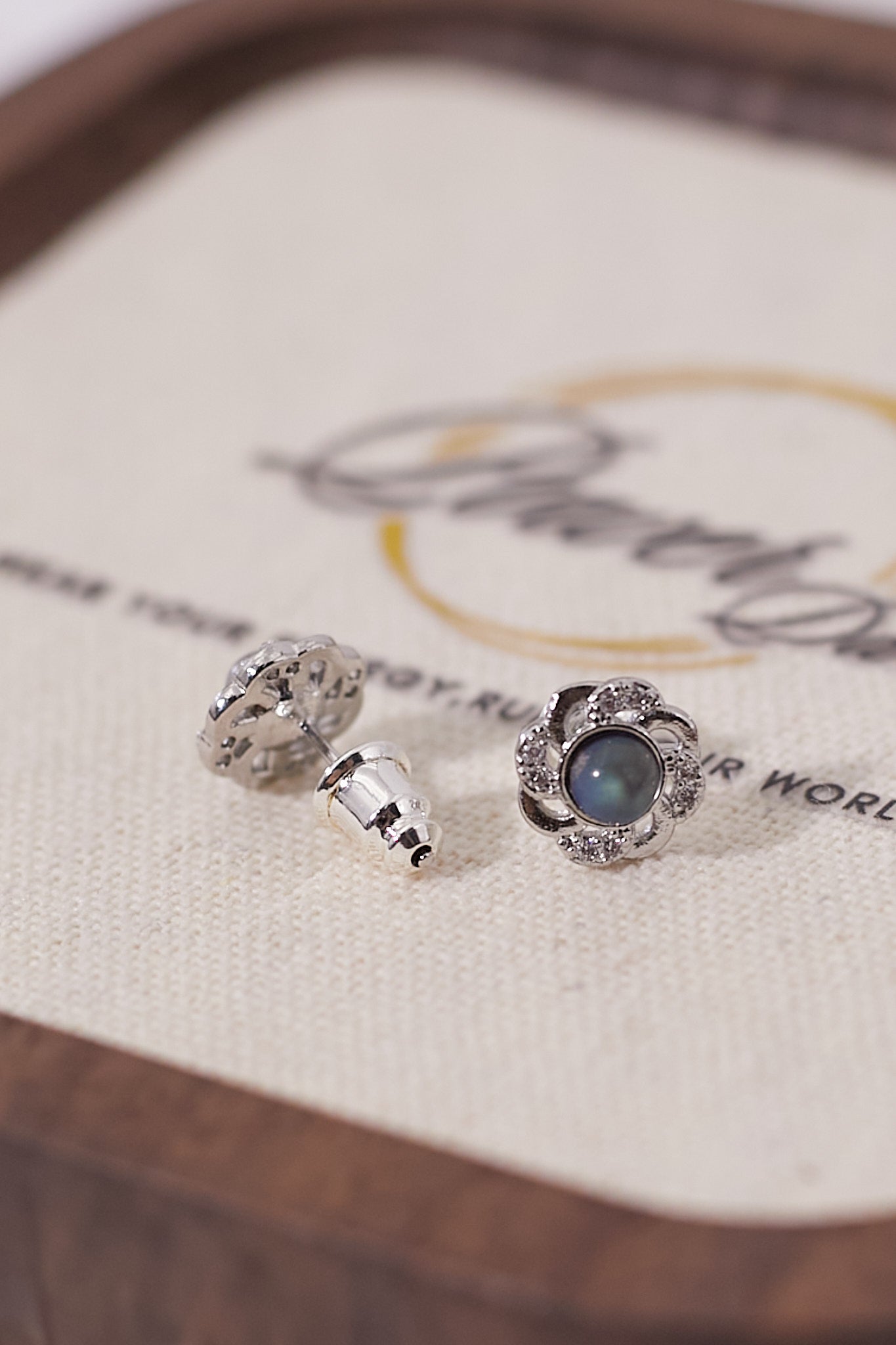 E027-Gray Moonlight Earrings