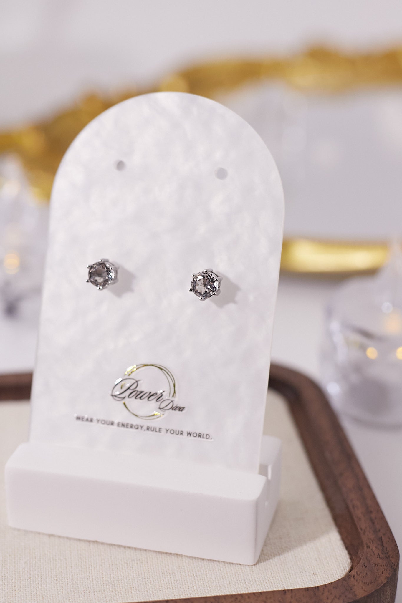 E029-White crystal earrings (6mm)