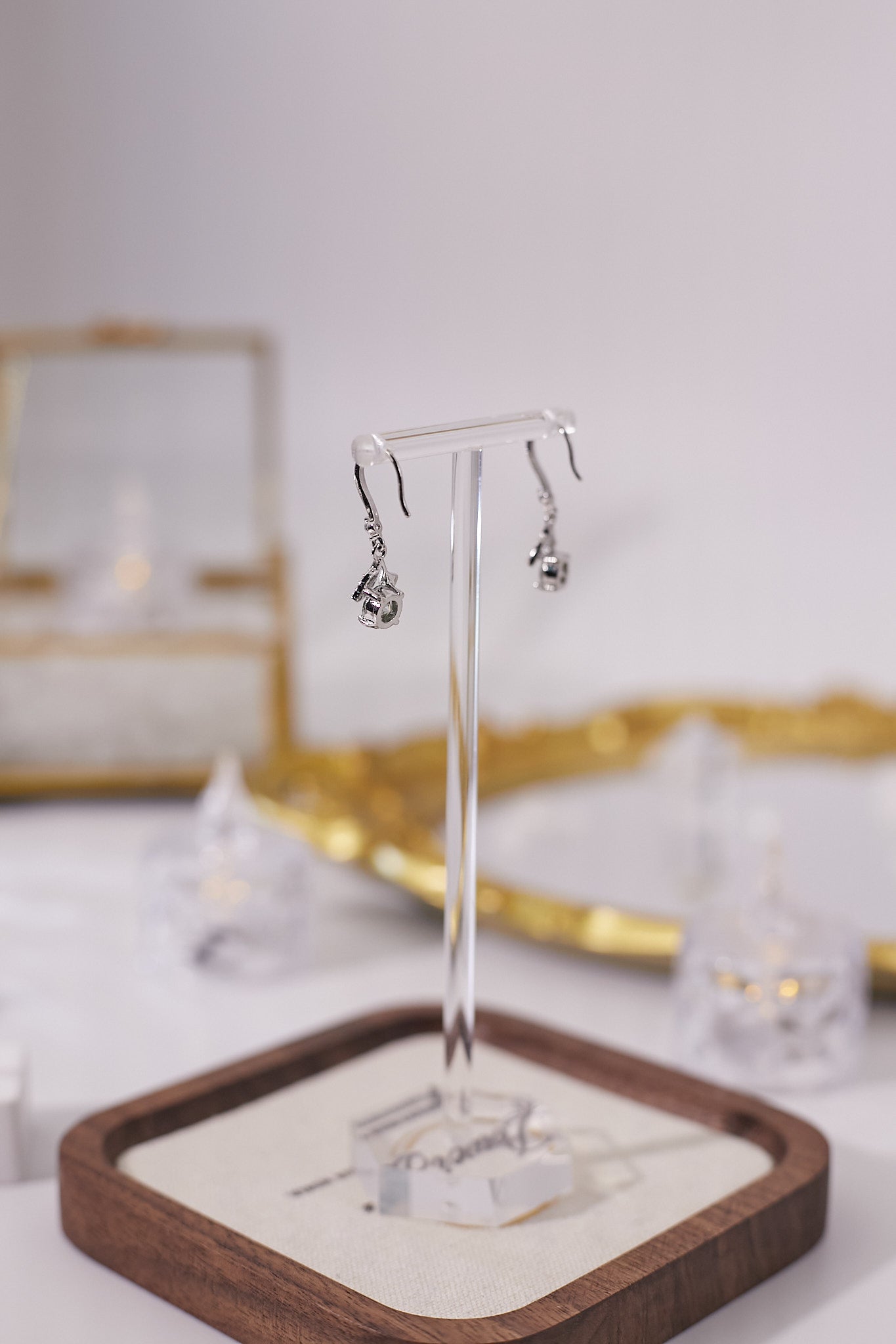 E062-Moissanite ear hook