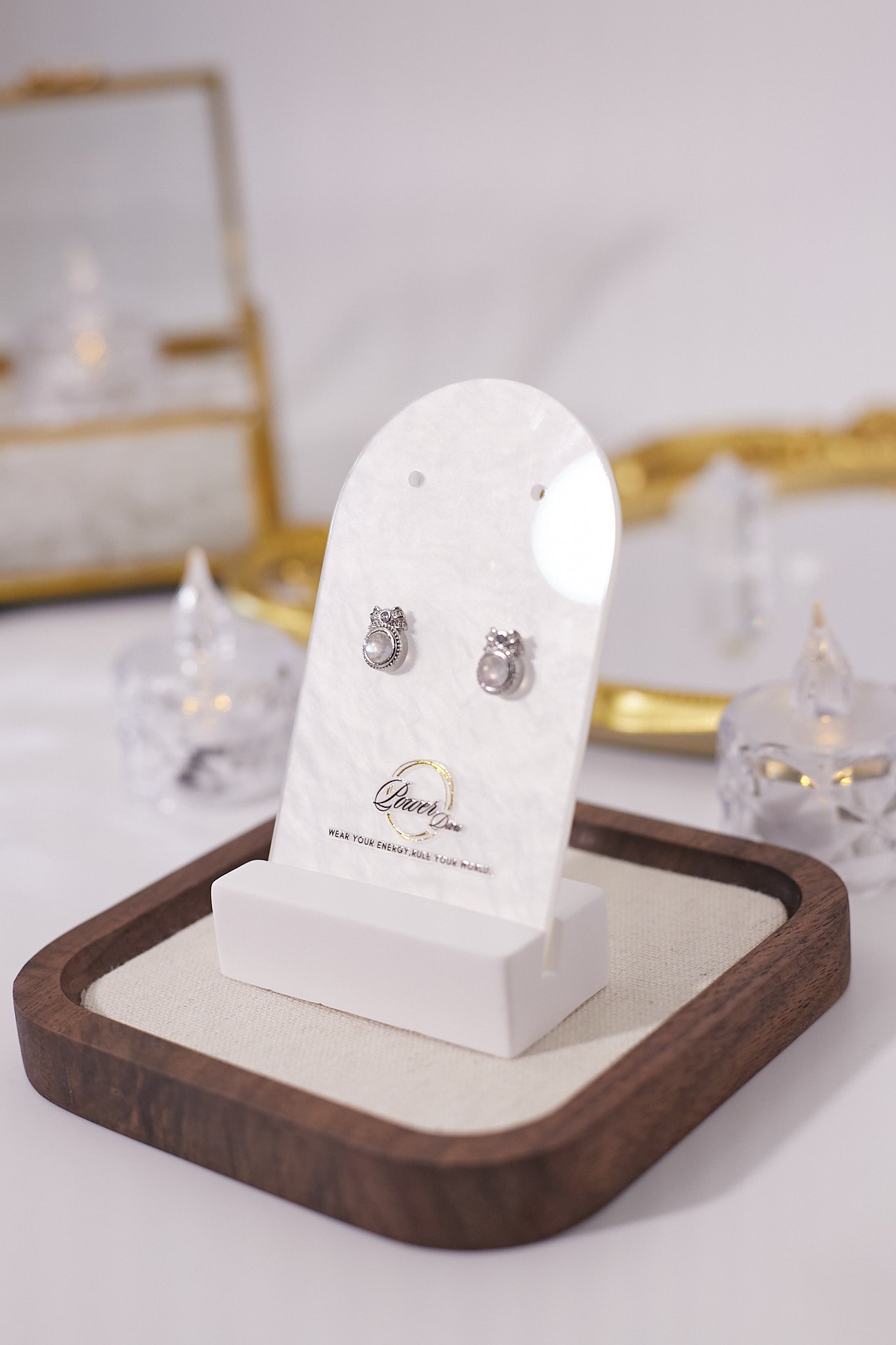 E068-Gray Moonlight Bow Round Earrings
