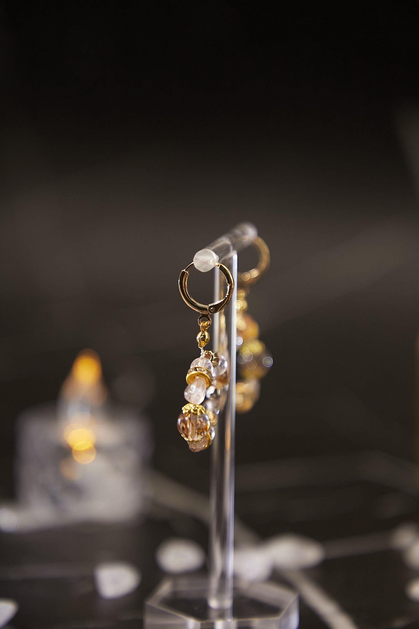 E004-Black gold super seven circle earrings