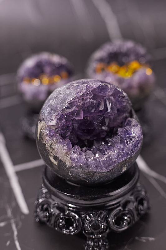 AME001-6 - Amethyst Smiles