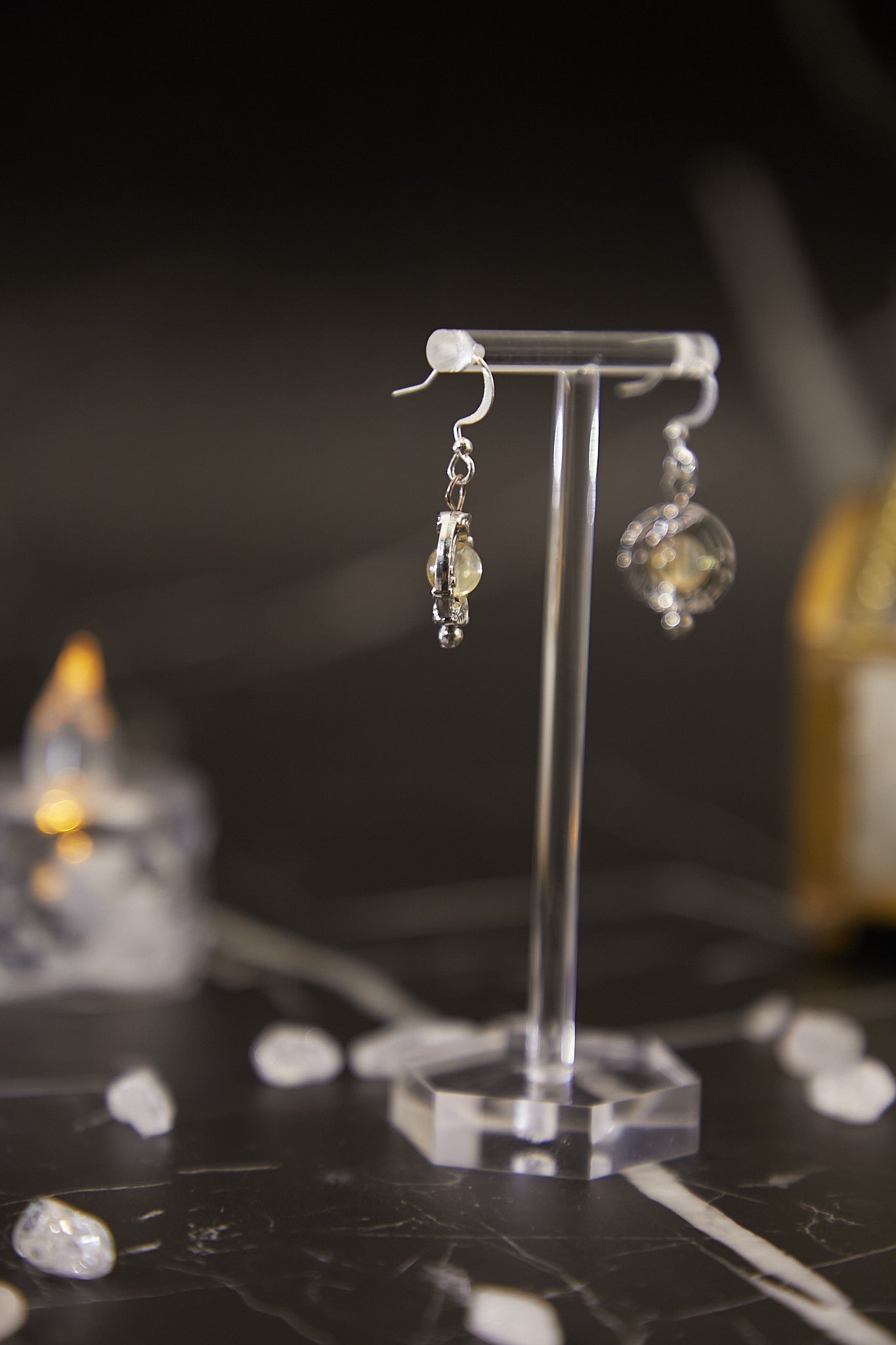 E016-Citrine Ear Hook
