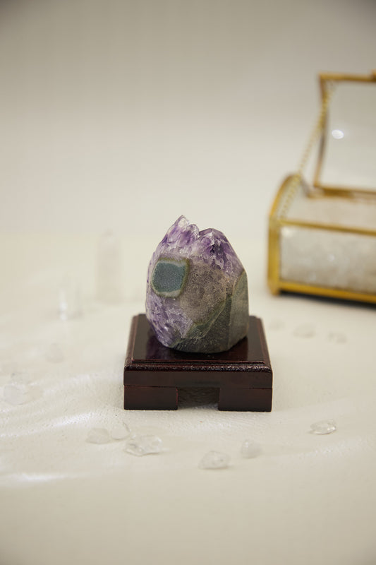 AME008 - Amethyst Town