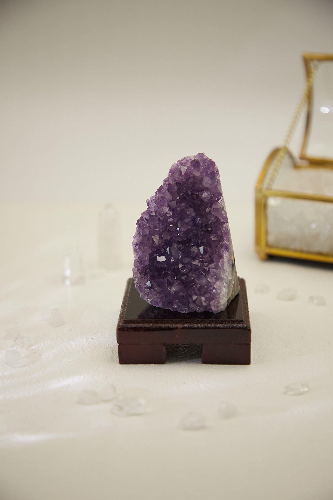 AME009 - Amethyst Town