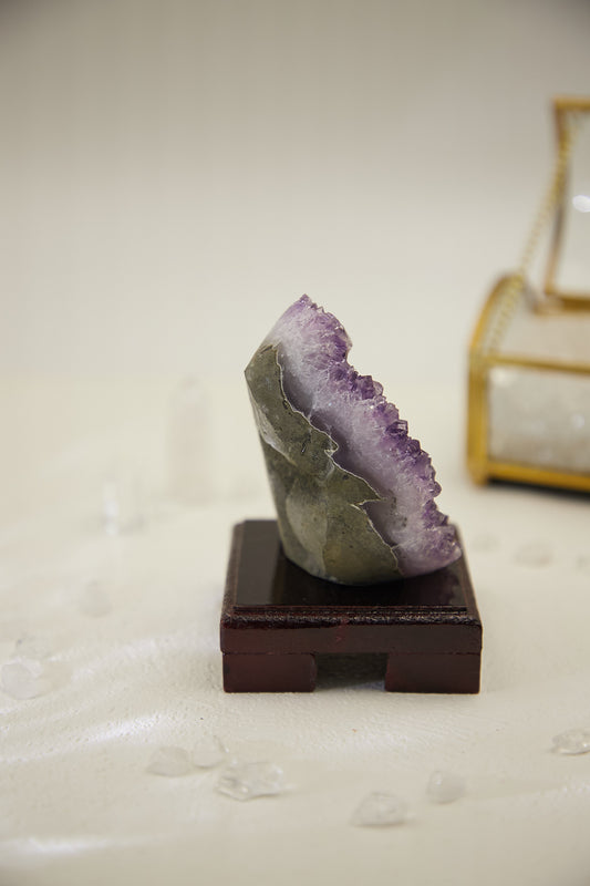 AME009 - Amethyst Town