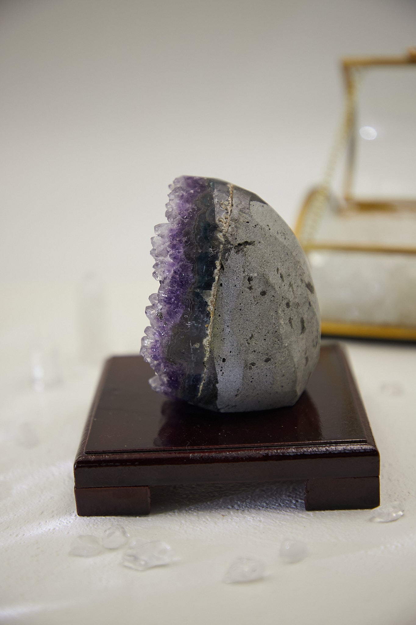AME011 - Amethyst Town