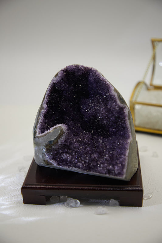 AME014 - Amethyst Town