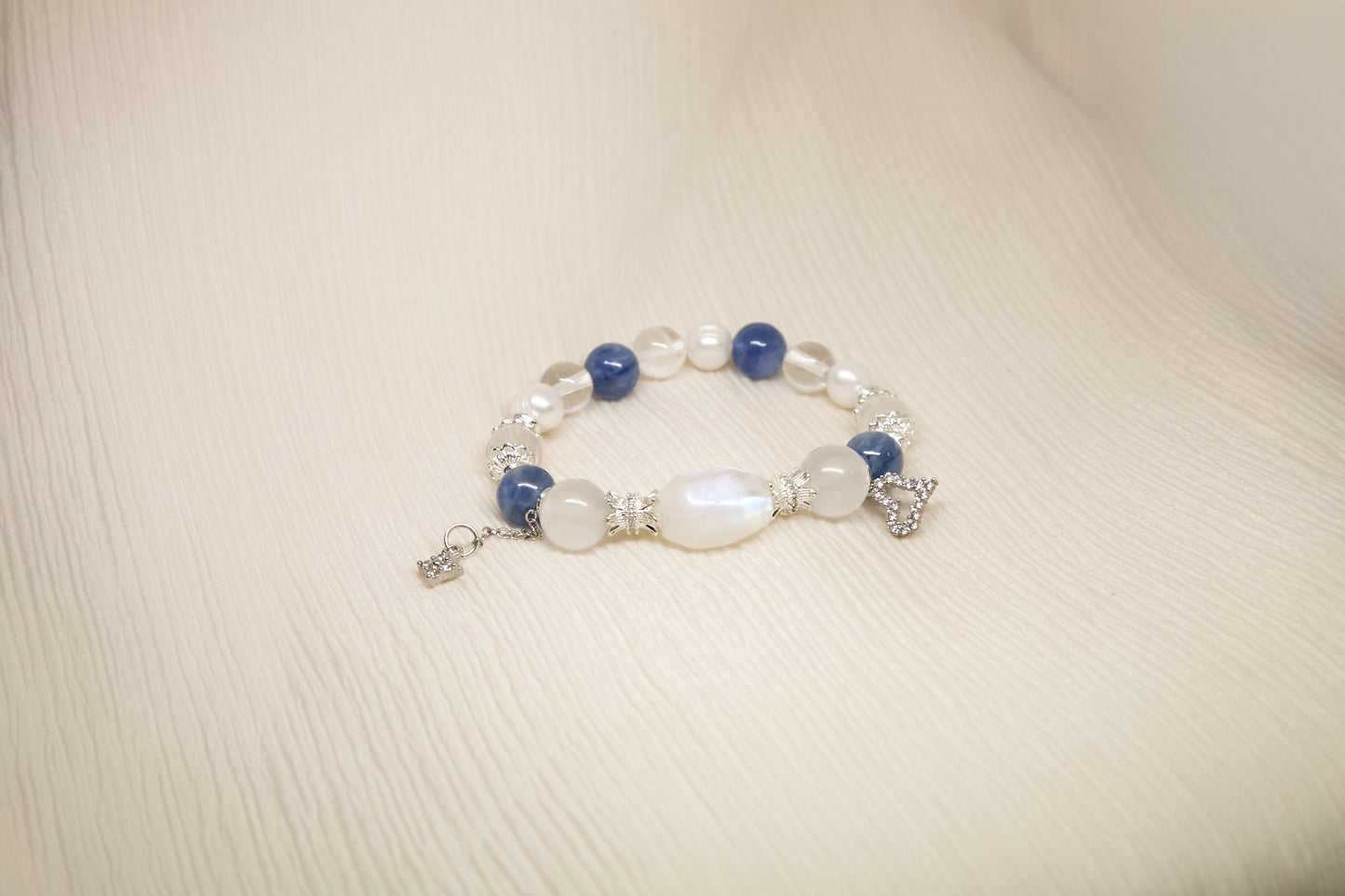 C011-Moonstone. White Ghost. Blue Crystal. Freshwater Pearl