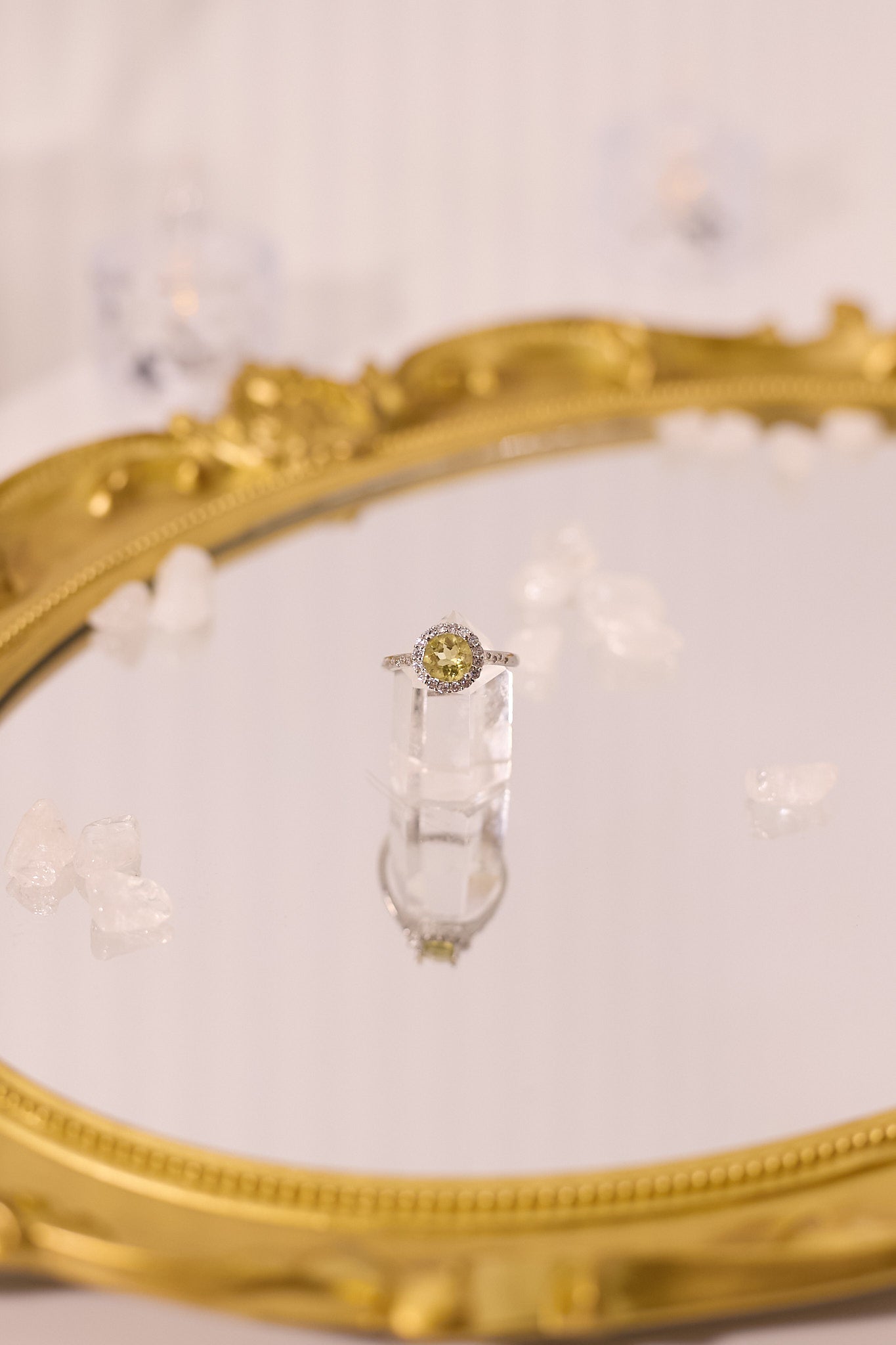 R052-Olivine Round S925 Open Ring