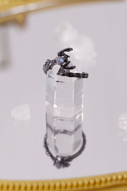 R036-Gray Moonlight Open Ring