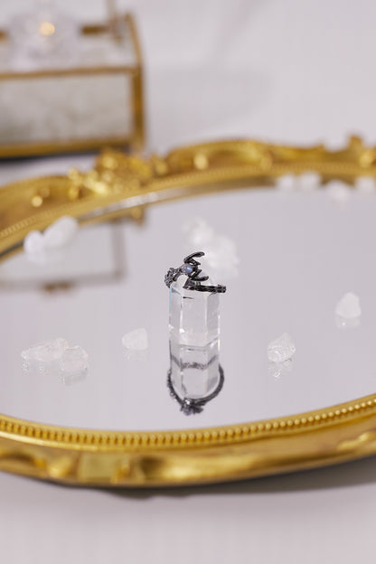 R036-Gray Moonlight Open Ring