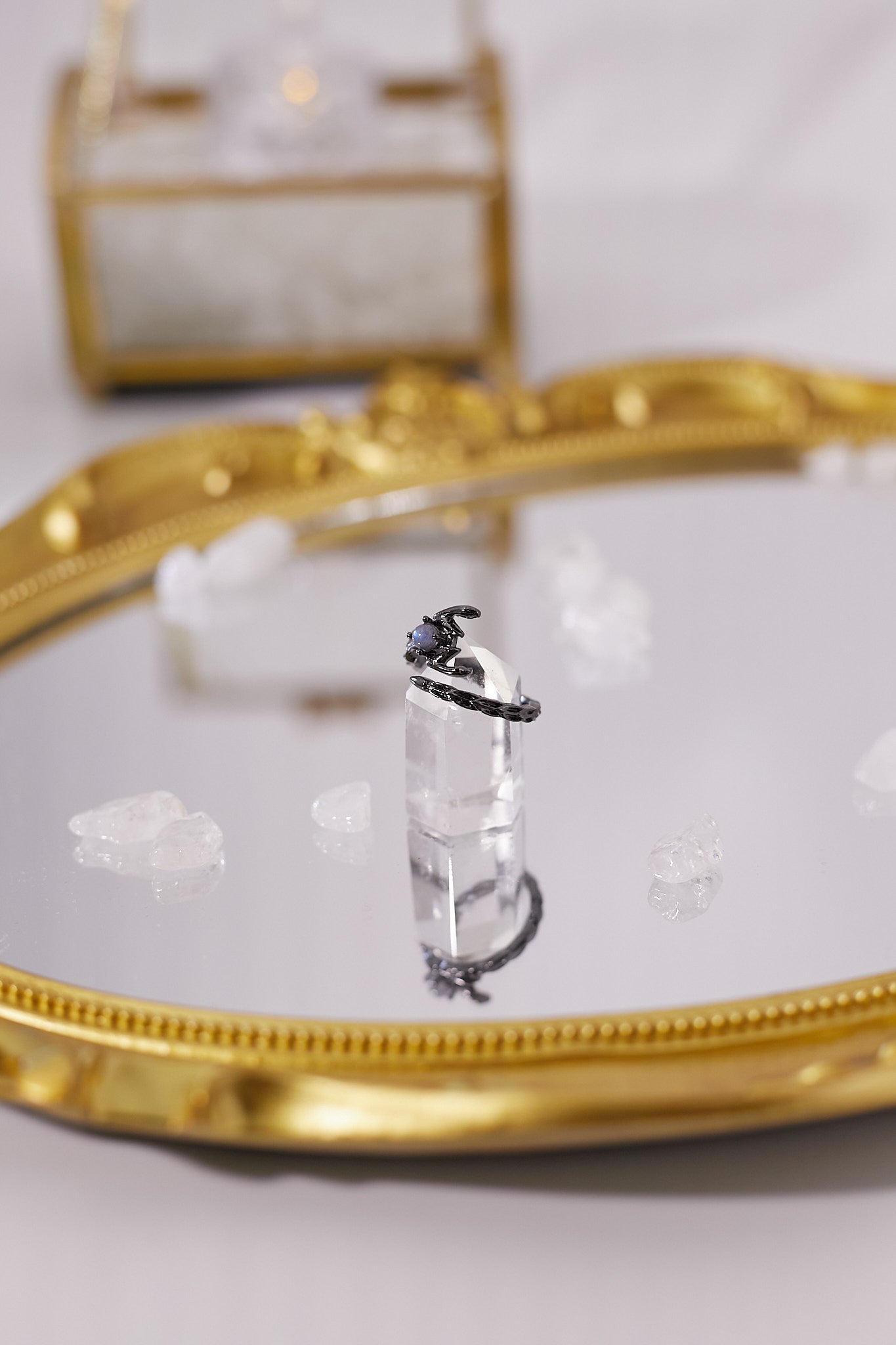 R036-Gray Moonlight Open Ring