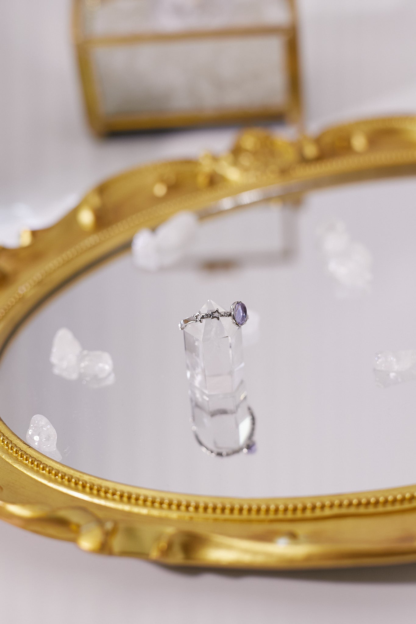 R041- Tanzanite open ring