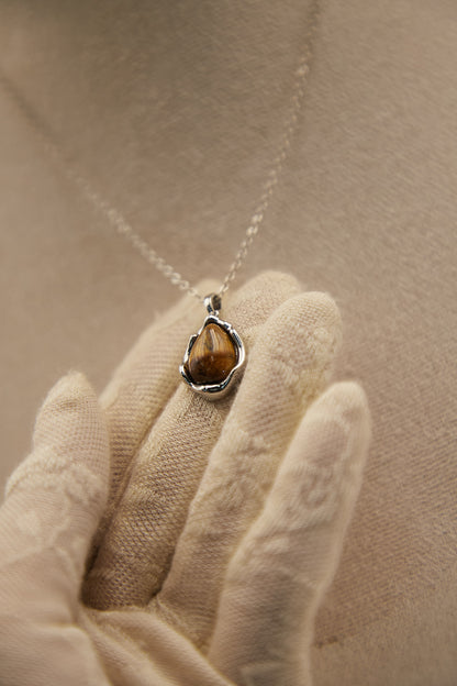 N012-Tiger Eye Stone Pendant with Magnetic Necklace (Silver)