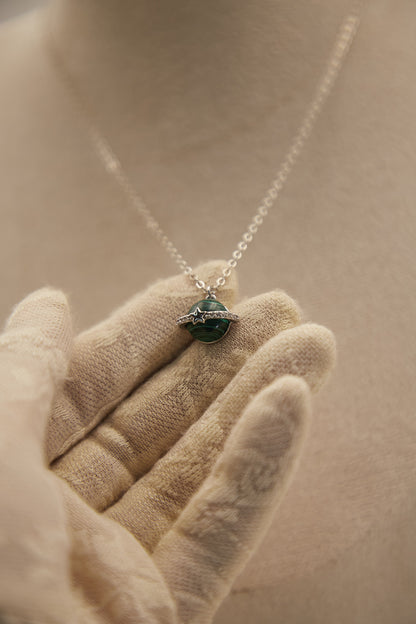N014-Malachite Planet Pendant with Magnetic Necklace (Silver)
