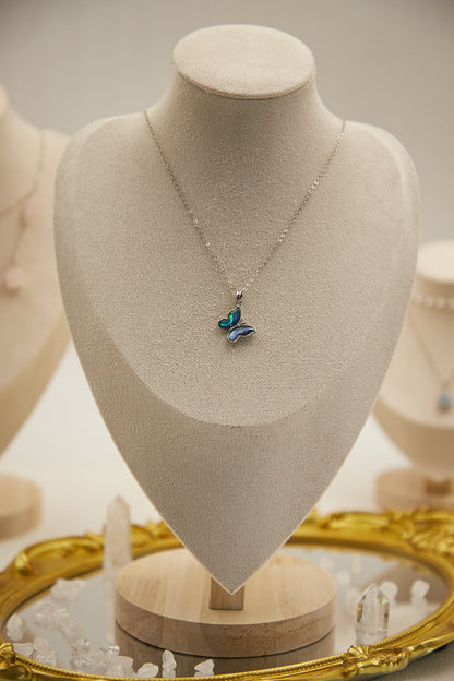 N015-Mother-of-pearl butterfly pendant with magnetic necklace (silver)