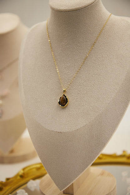 N020-Tiger Eye Stone Pendant with Magnetic Necklace (Gold)