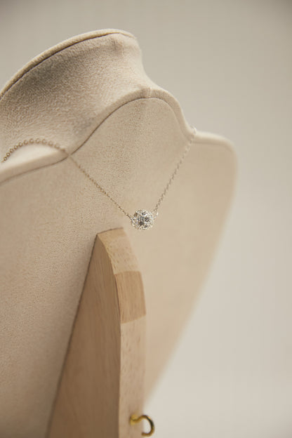 N026-Pink quartz heart-shaped pendant with magnetic necklace