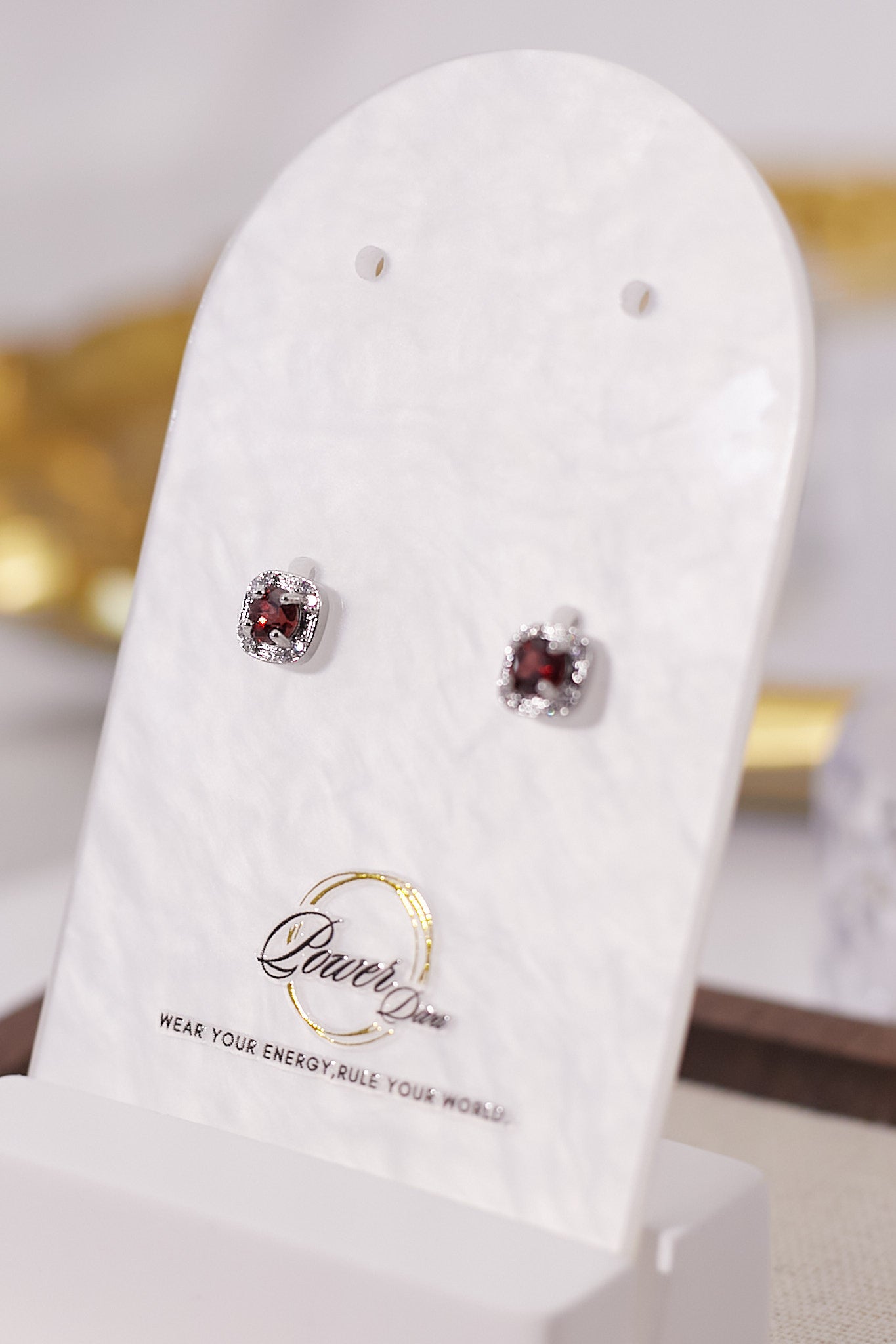 E054-Garnet and zircon earrings