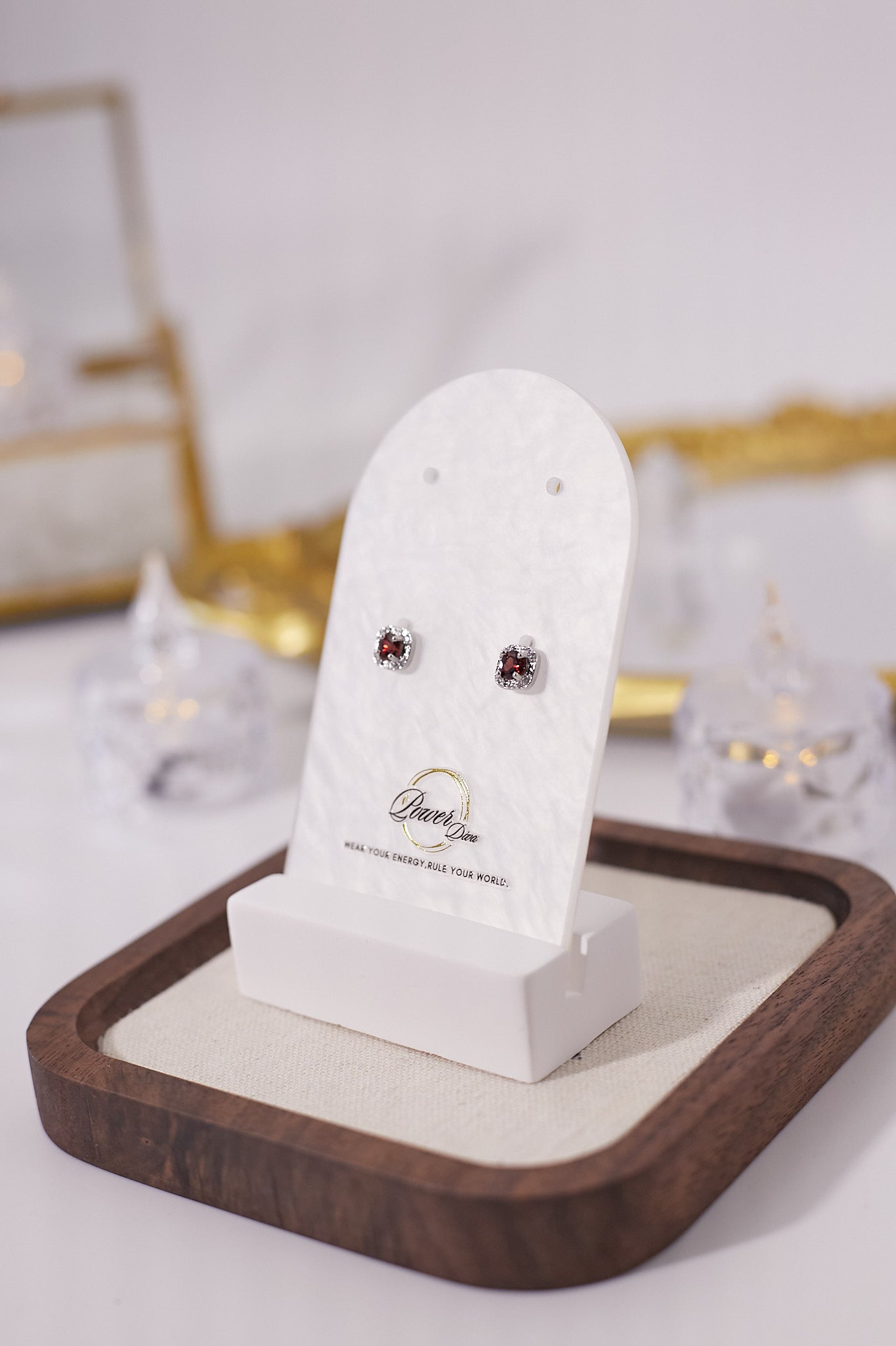 E054-Garnet and zircon earrings