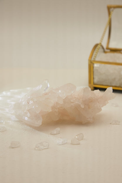 Wqc006-White Crystal Cluster