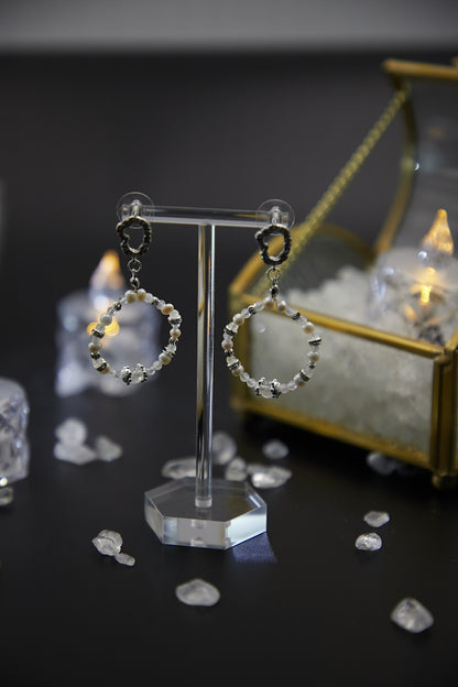 E001-Blue Moon．Freshwater Pearl Hoop Earrings