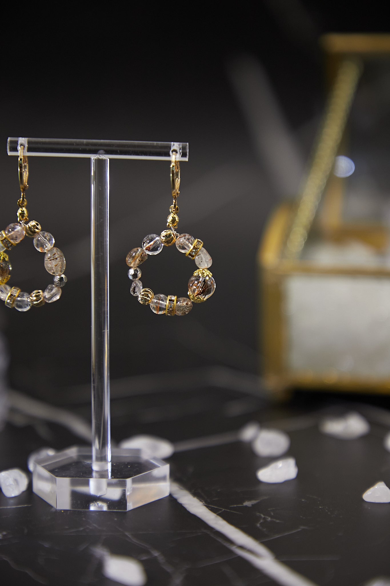 E004-Black gold super seven circle earrings