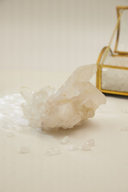 Wqc008-White Crystal Cluster