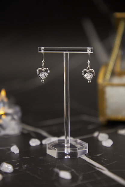 E015-White crystal heart earrings