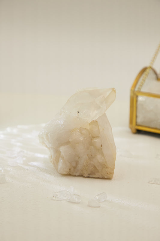 Wqc010-White Crystal Cluster