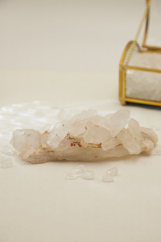 Wqc011-White Crystal Cluster