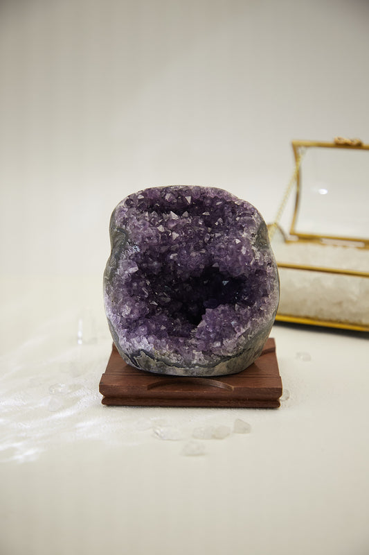 AME003 - Amethyst Town
