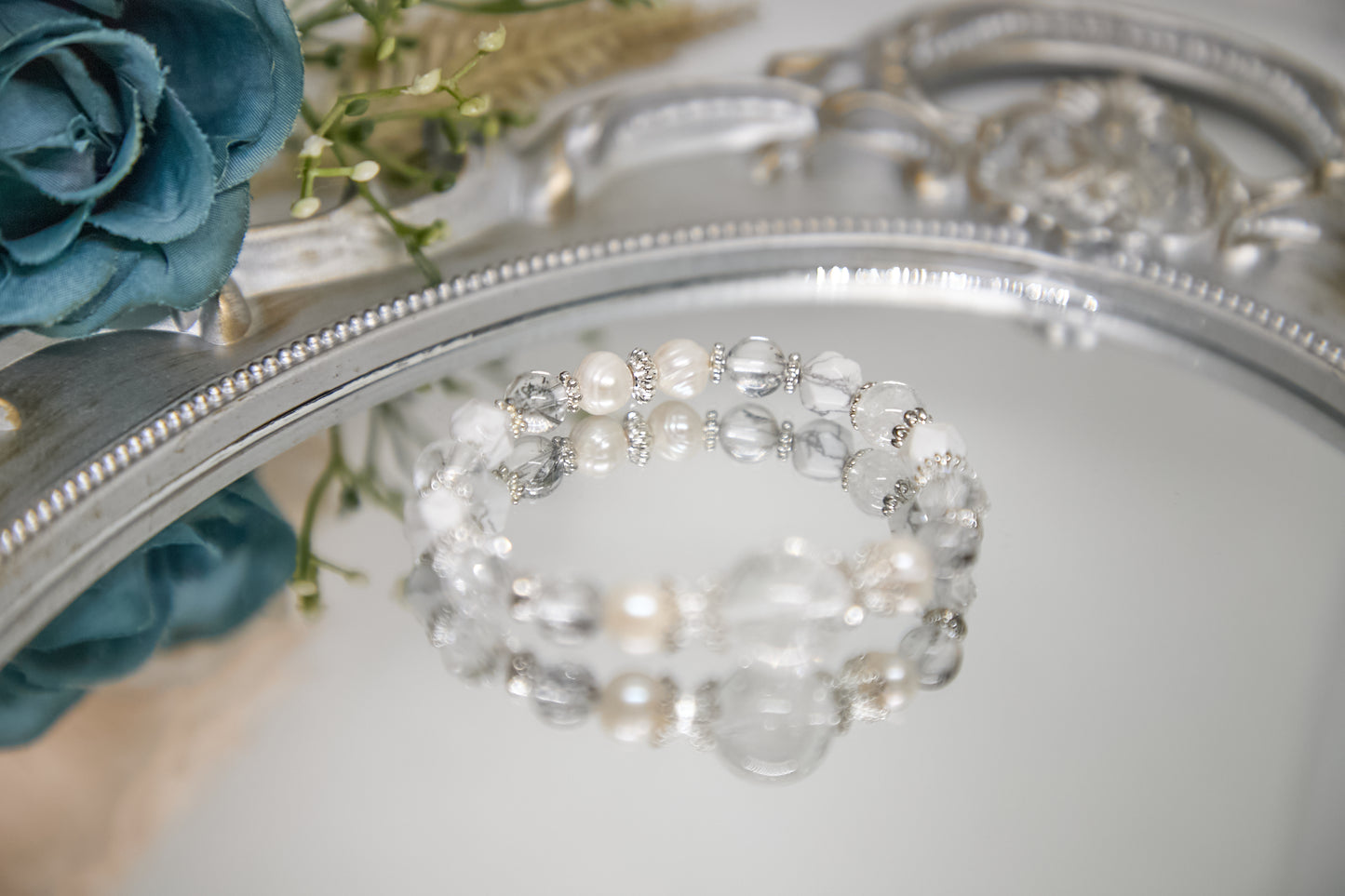 C001-White crystal, black sparkle, white turquoise, white asai, freshwater pearl